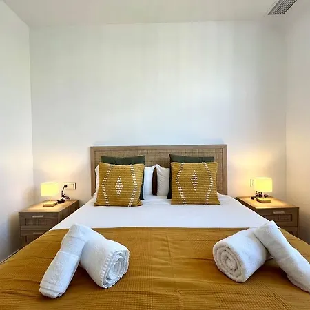 Apartment Skyline Vii Pool & Coworking By Ele *